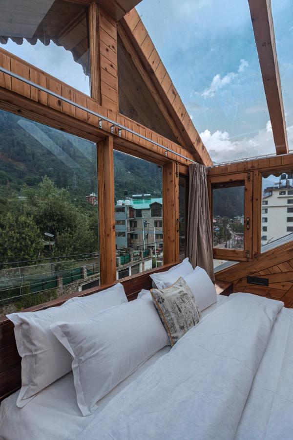Saffronstays Monarch Manor, - Regal Mansion Homestay Manali (Himachal Pradesh)