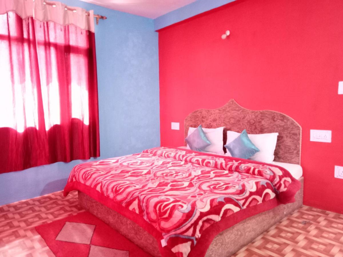 Guest house Non Stop Cafe &