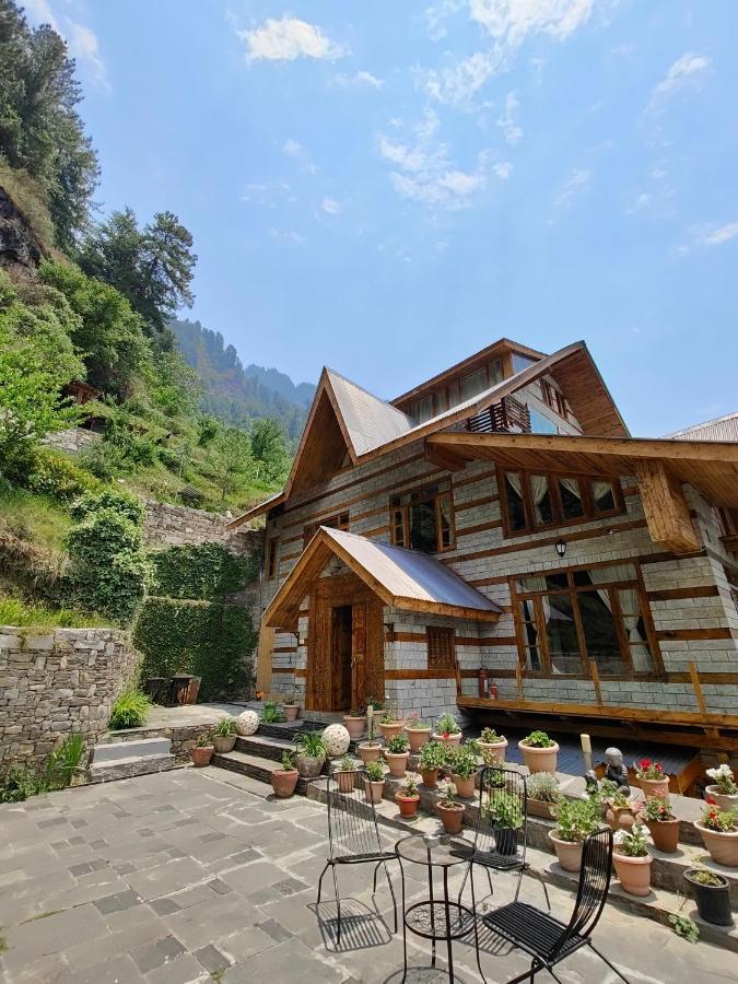 Villa Saffronstays The Amlyn, - Unobstructed Views Of Beas River And The Himalayas - Clear Roads