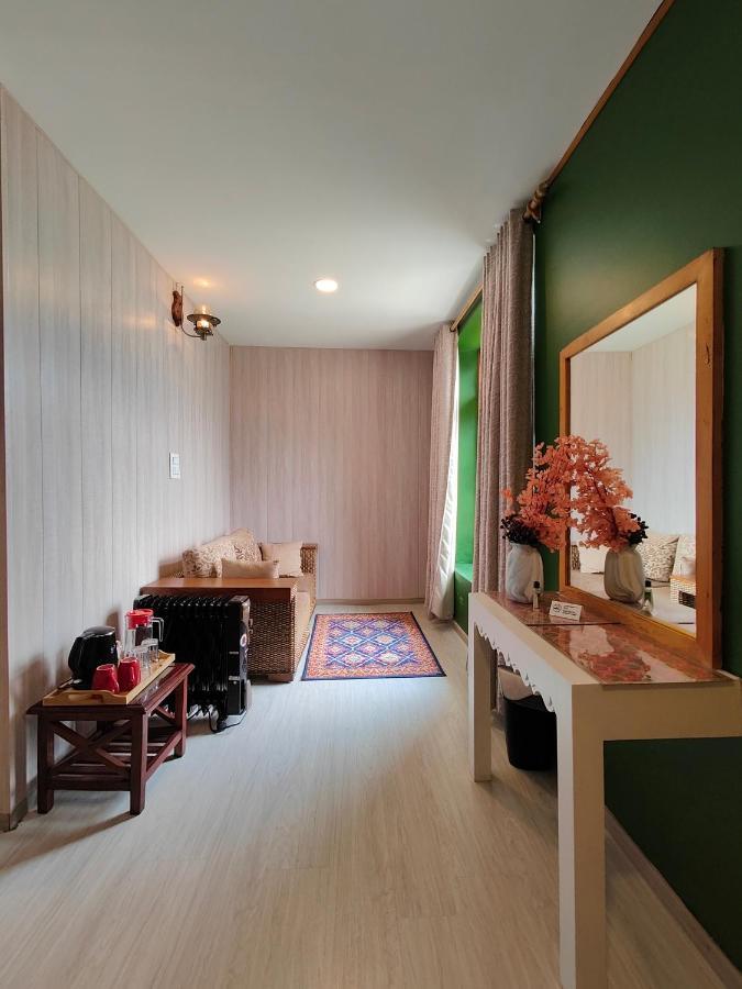 Villa Saffronstays The Amlyn, - Unobstructed Views Of Beas River And The Himalayas - Clear Roads Manali (Himachal Pradesh)