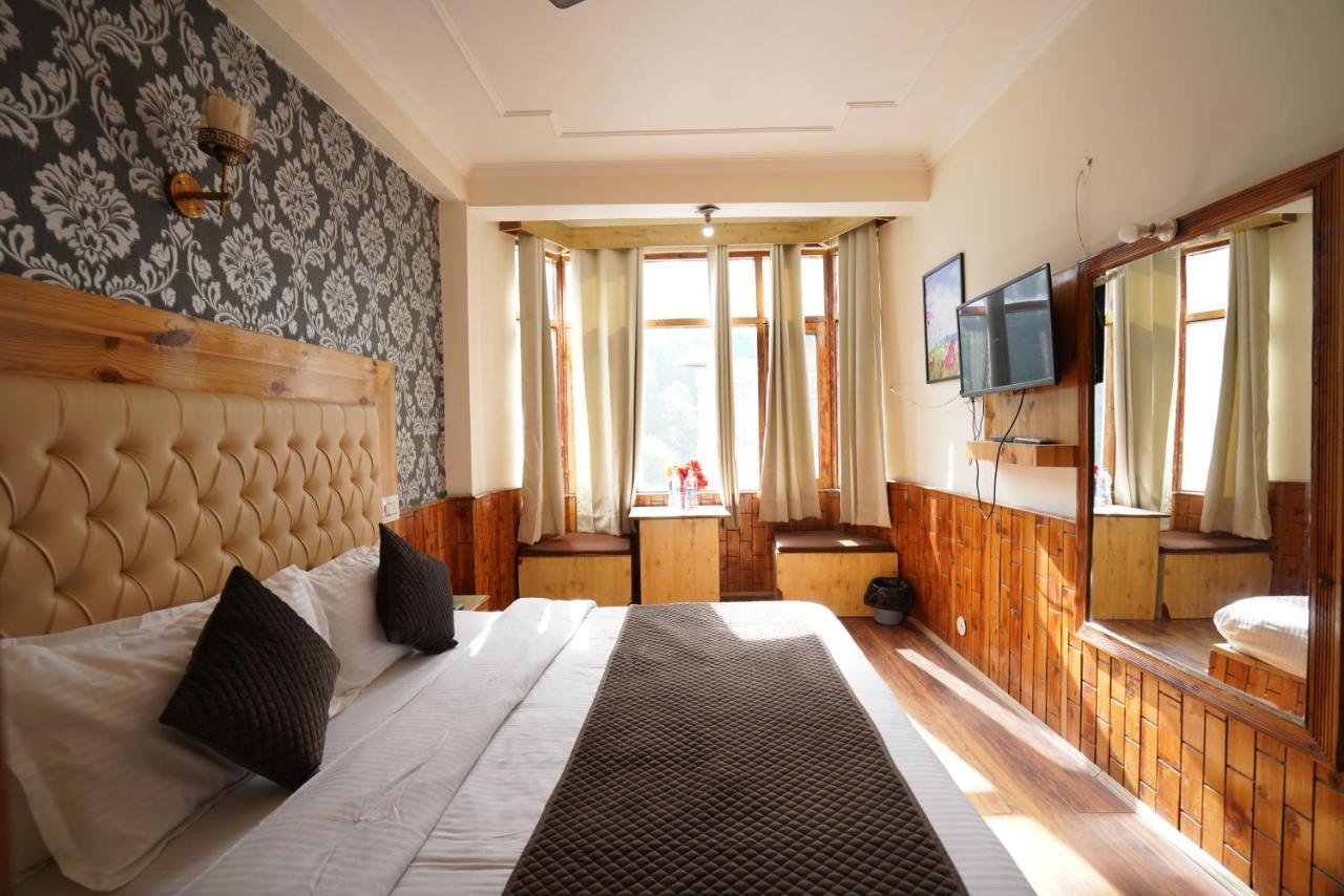 Sourabh Hotel 2*