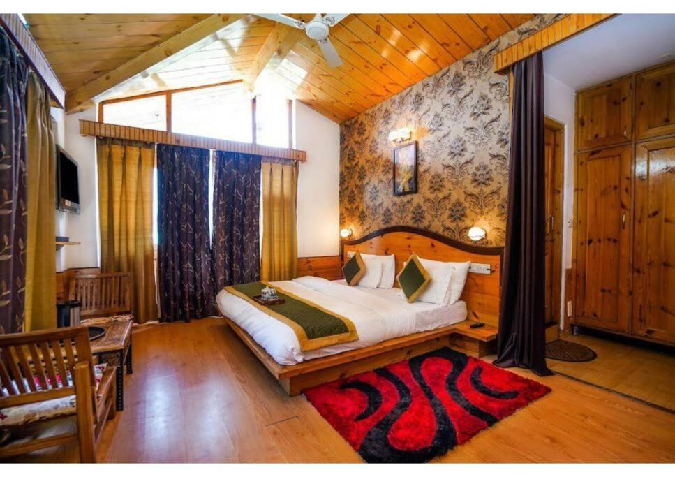 Redhomex Woodstock 5bhk Manali (Himachal Pradesh)