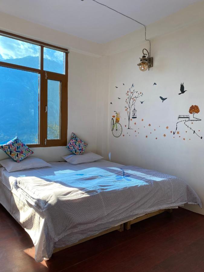 Safarnama Homestay - With Mountain And Sunset View Homestay