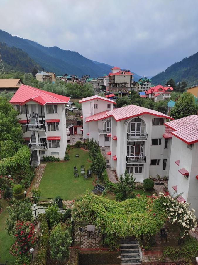 Resort De Vivendi With 35000 Sqft Open Lawn With Bbq 4*