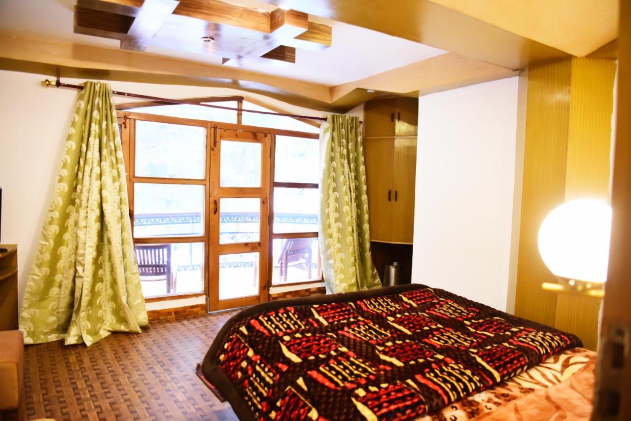 Hotel Zephyr Resort Hotel *