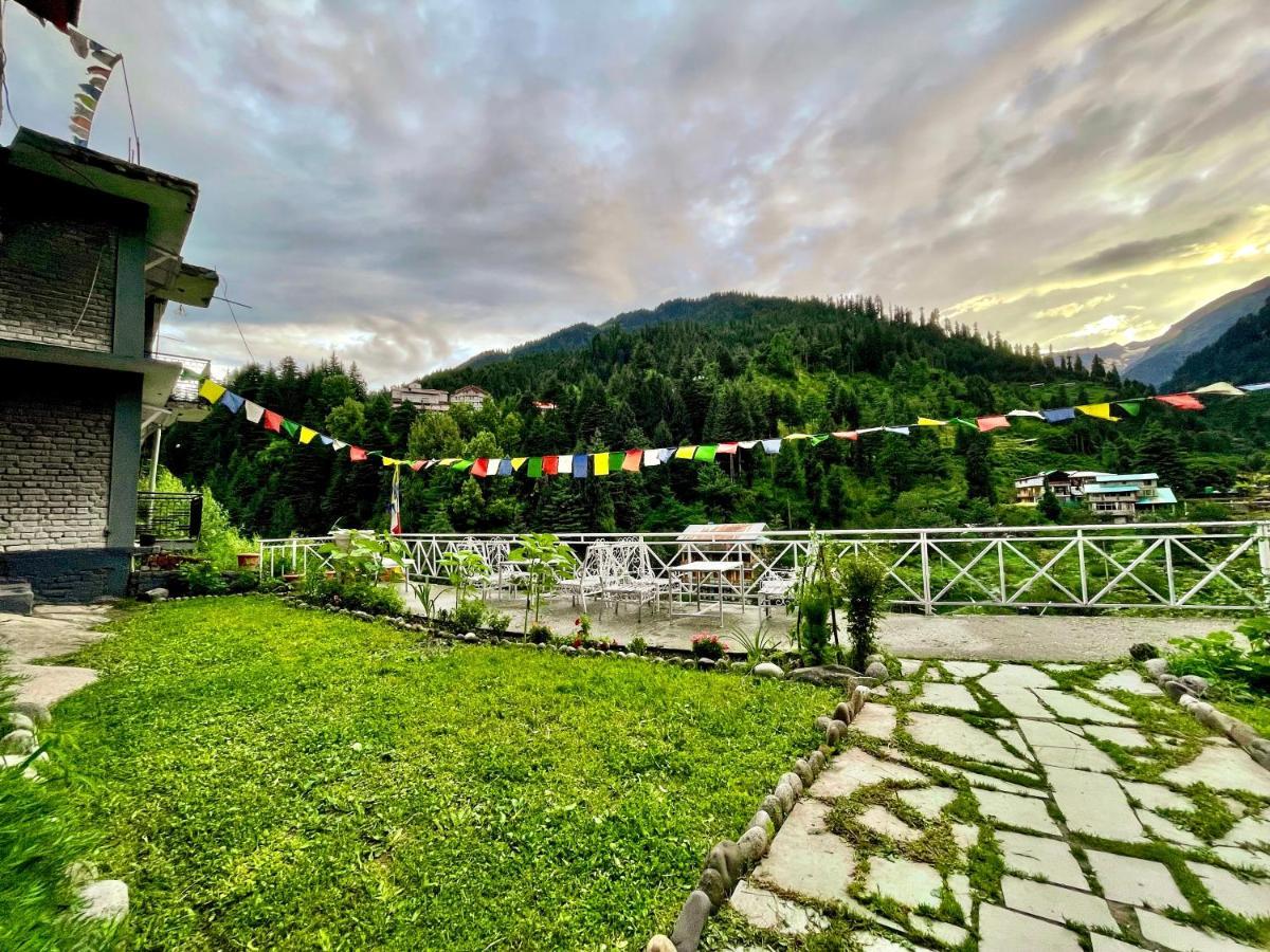 The Deephill Vivid Guest house *
