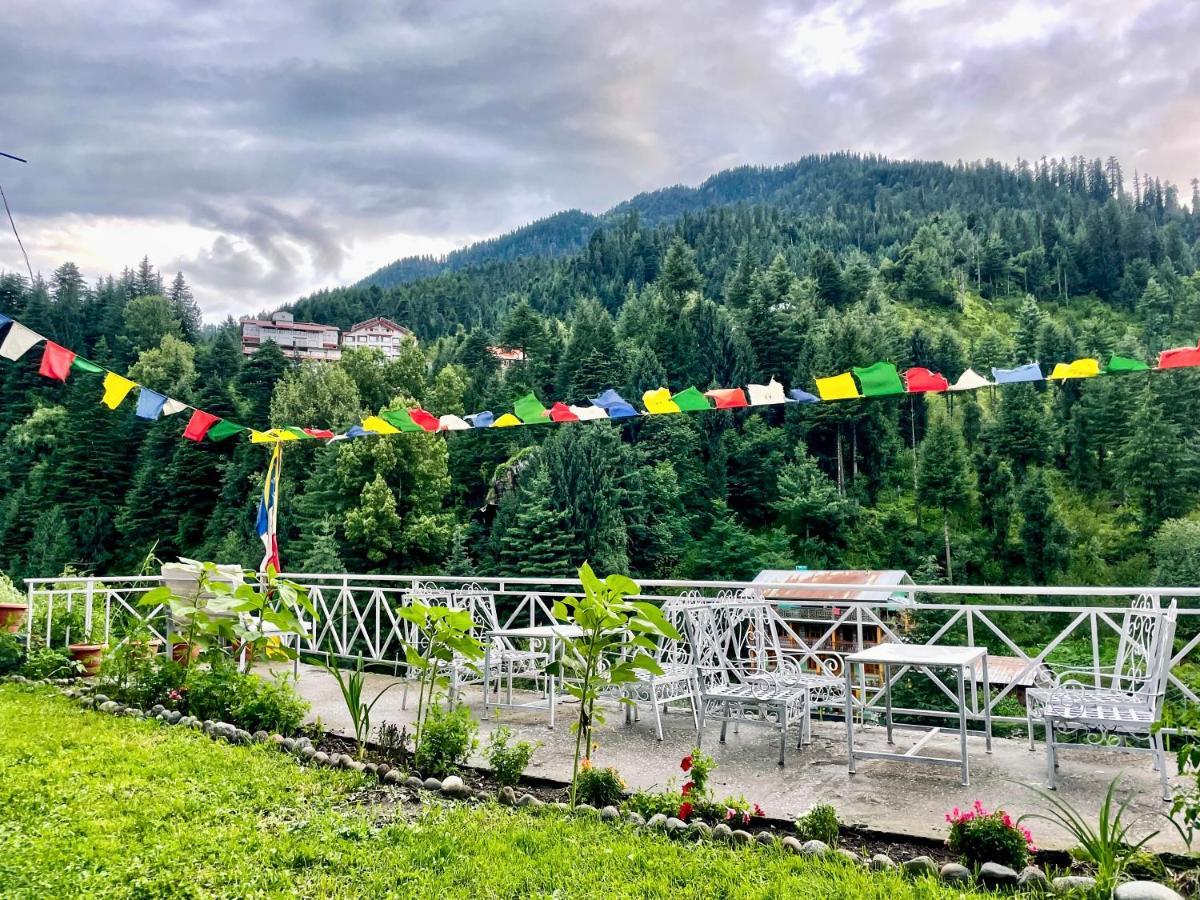 The Deephill Vivid Guest house Manali (Himachal Pradesh)