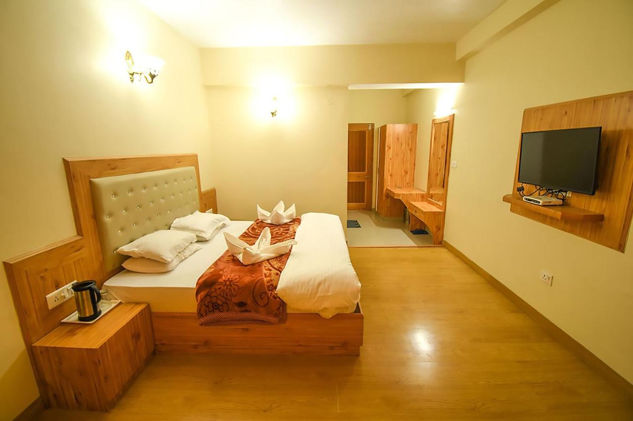 Inn New Ambika International Mall Road