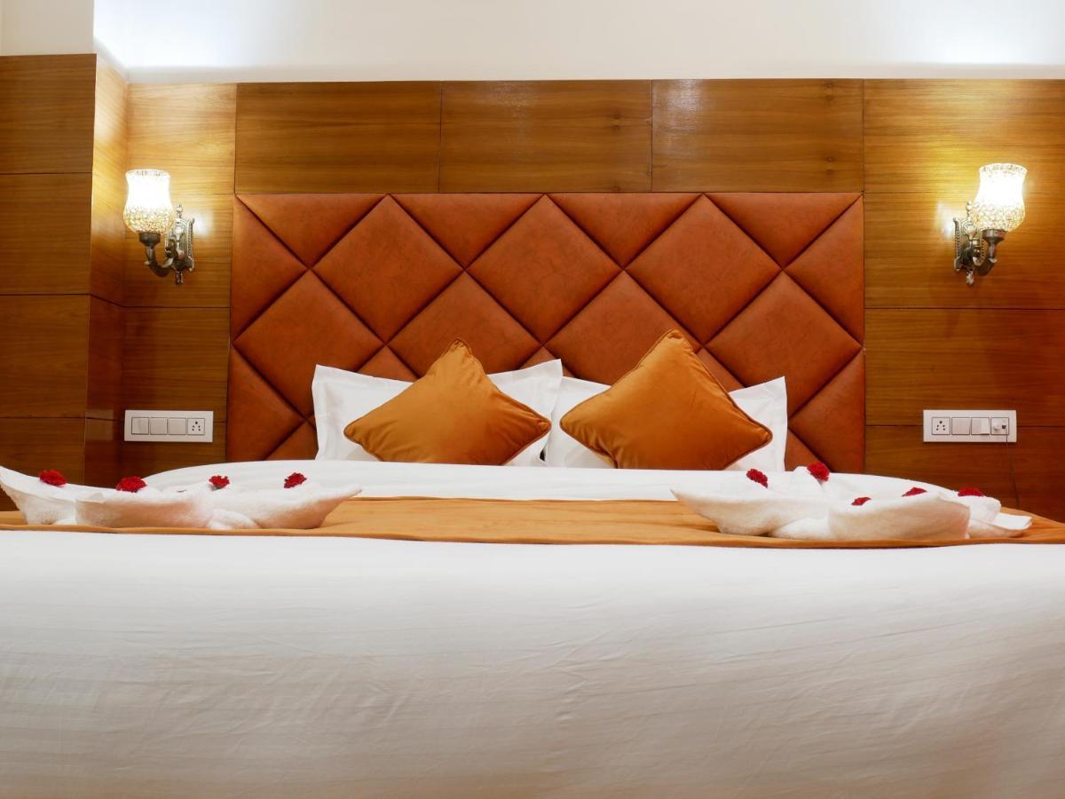 Inn New Ambika International Mall Road 3*