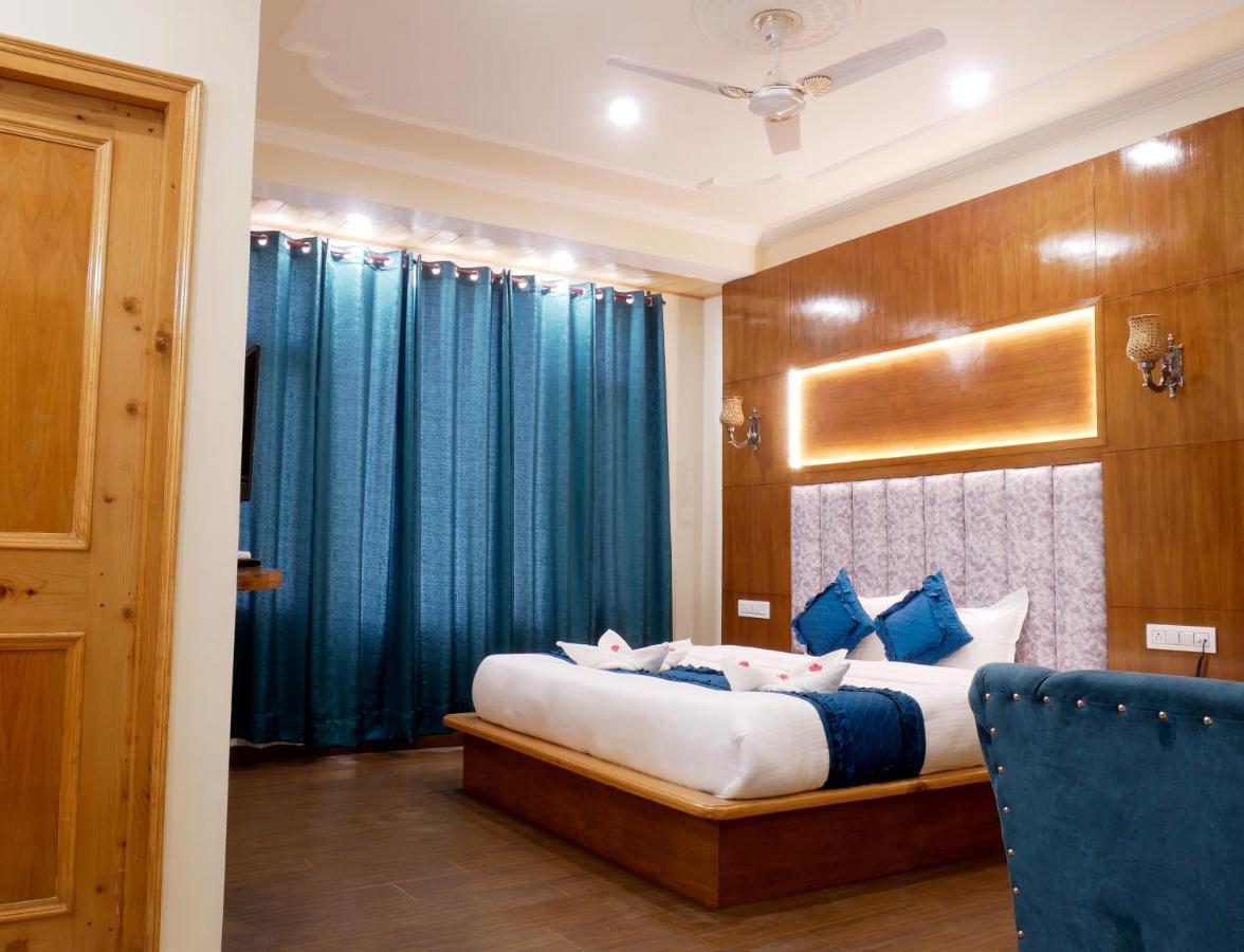 New Ambika International Mall Road Inn 3*