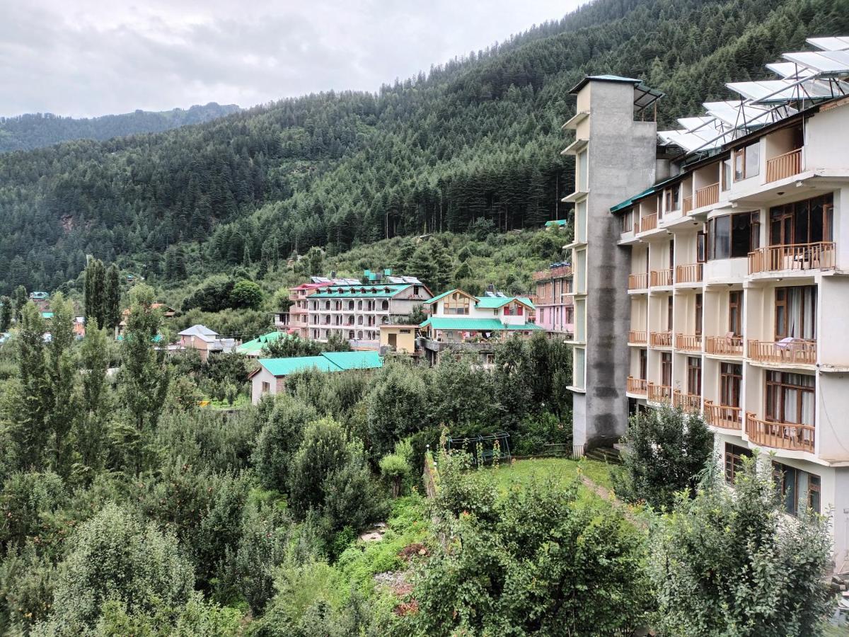 Sarthak Resorts-reside In Nature With View, 9 Kms From Mall Road 3*