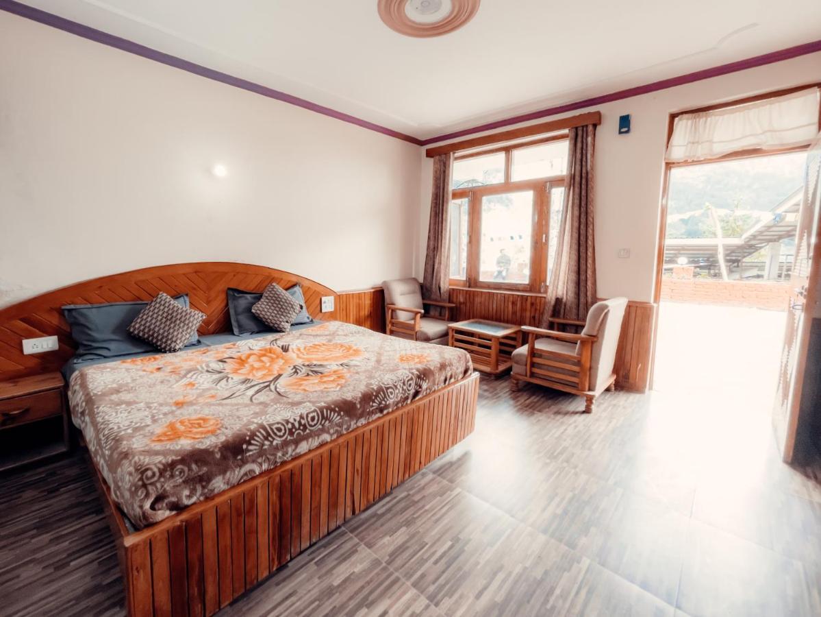 Cafe Monkbase- Food And Hostel Manali (Himachal Pradesh)