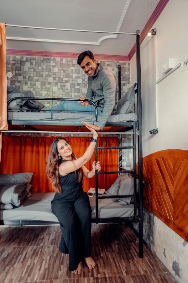 Hostel Cafe Monkbase- Food And Manali (Himachal Pradesh)