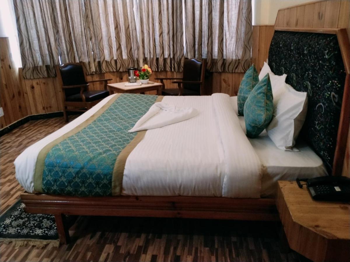 Yak Hotel Manali (Himachal Pradesh)