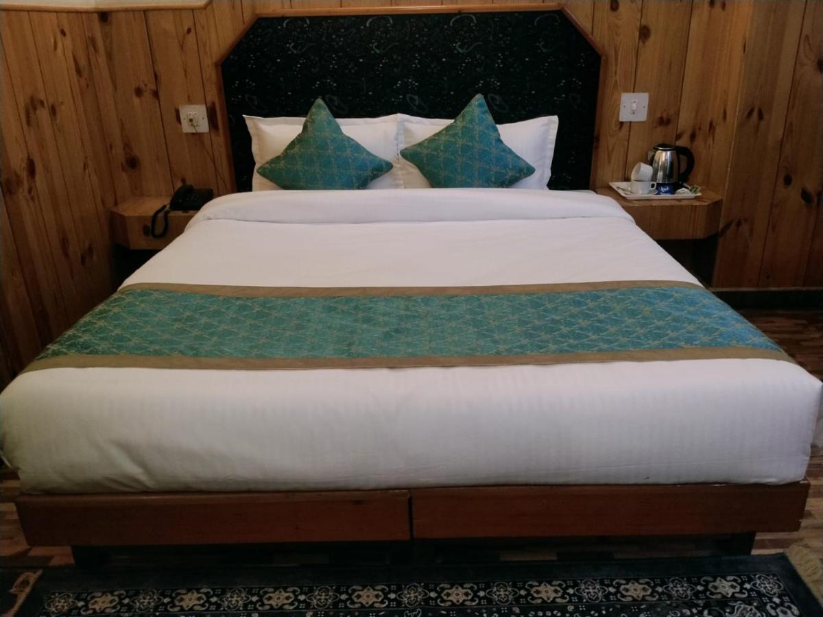 Hotel Yak
