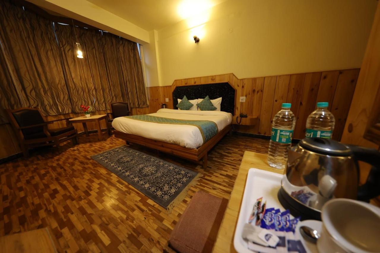 Yak Hotel 3*