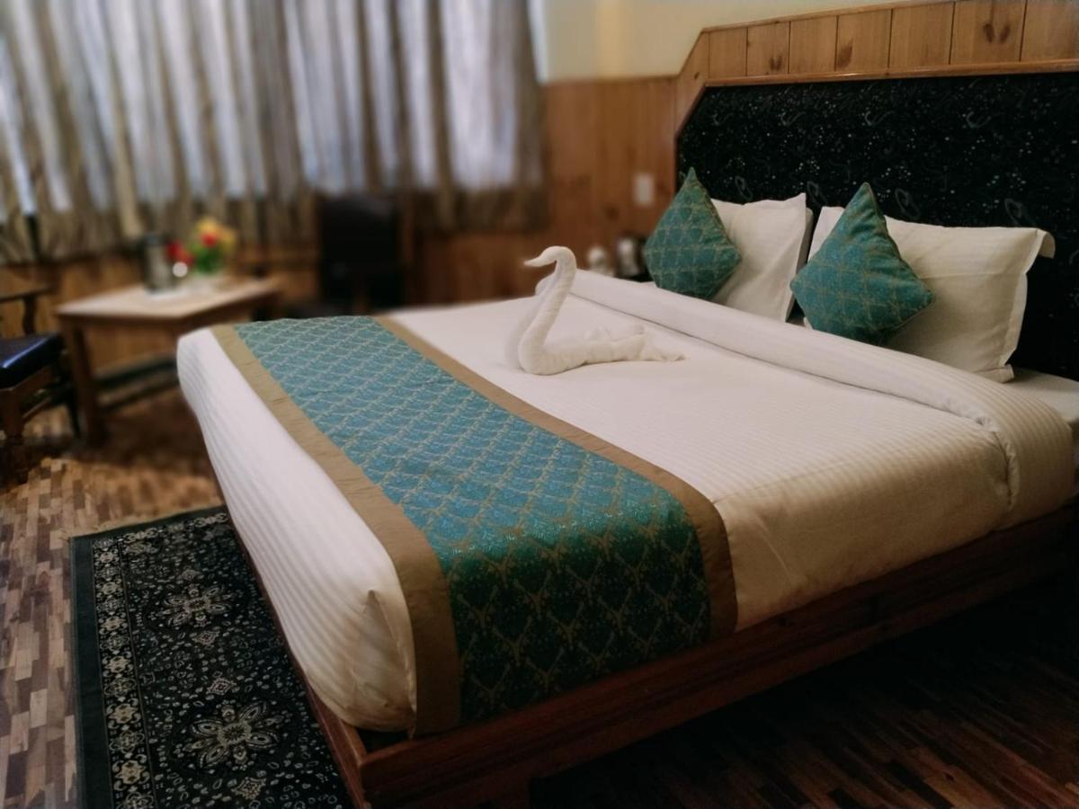 Yak Hotel