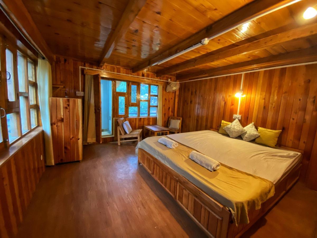 Pine Tower Bed & Breakfast Manali (Himachal Pradesh)