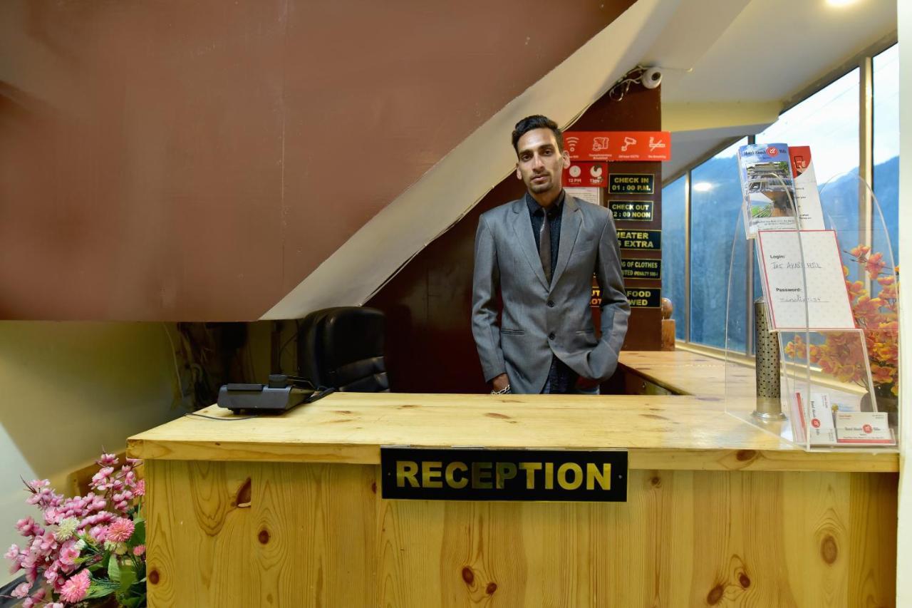 Hotel Oyo 14393 Akash Hills Manali (Himachal Pradesh)