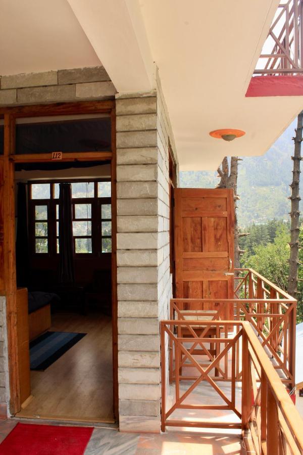 Sleepy Panda Manali (Himachal Pradesh)