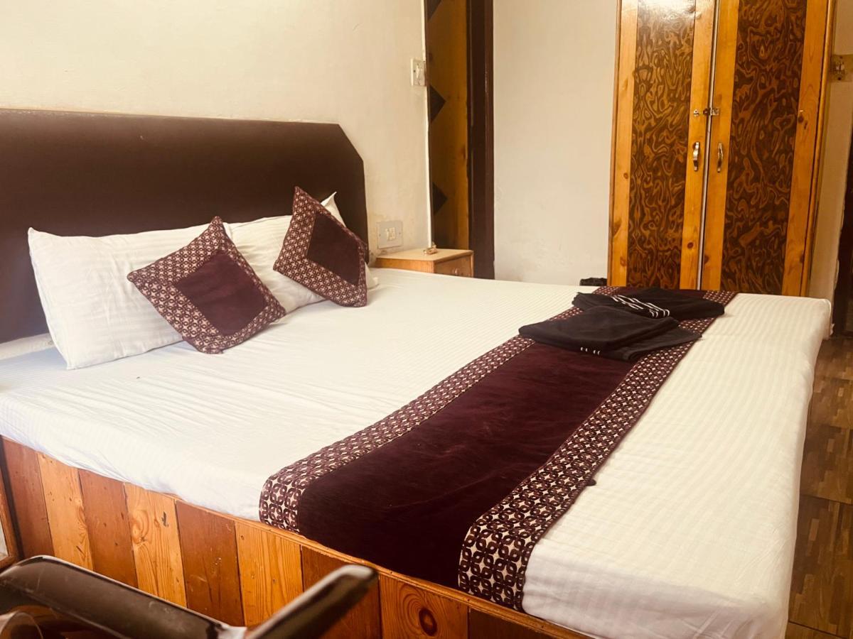 Guest house Solitaire - With Best View Of Mountains Manali (Himachal Pradesh)