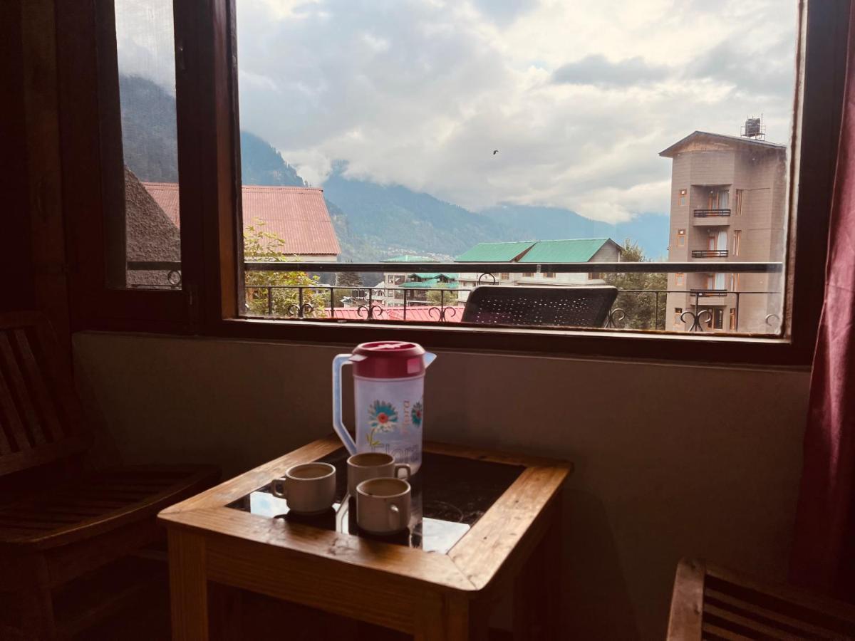 Solitaire - With Best View Of Mountains