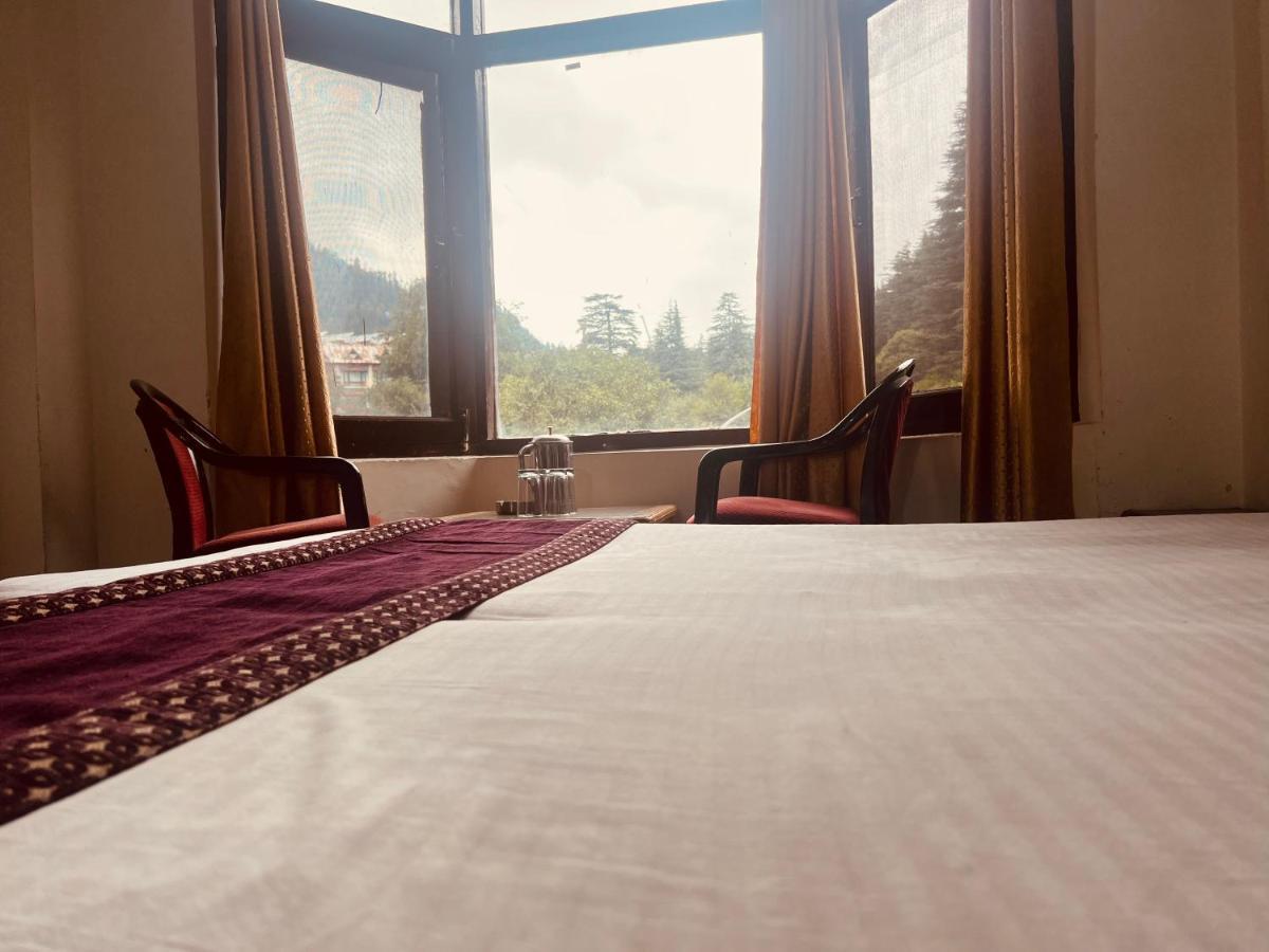 Solitaire - With Best View Of Mountains Manali (Himachal Pradesh)