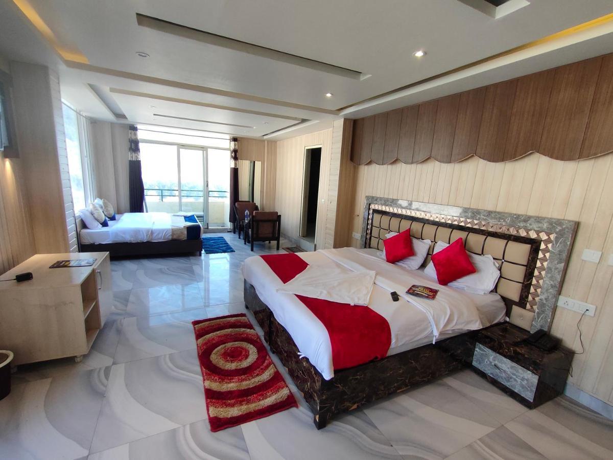 Hotel The Royal 3*