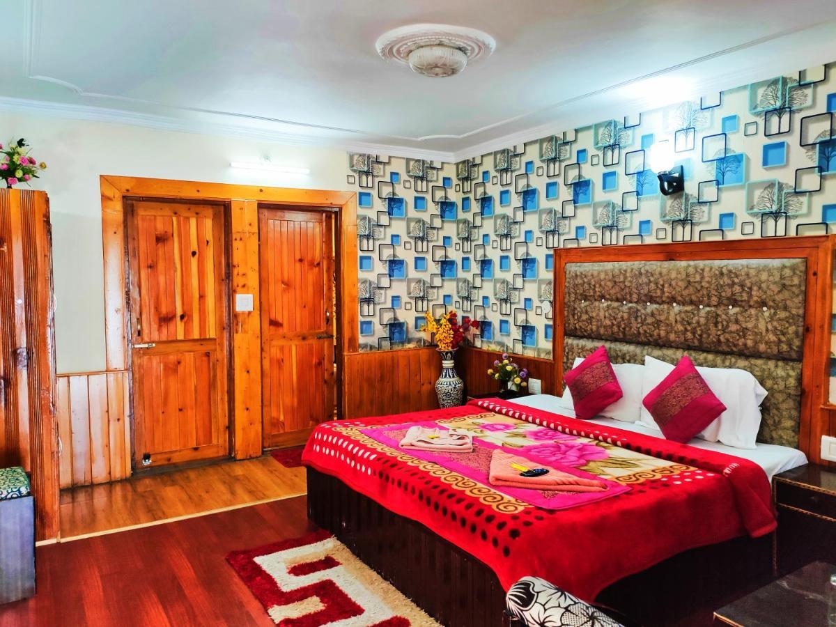 Hotel Elena Aastha Regency 3*