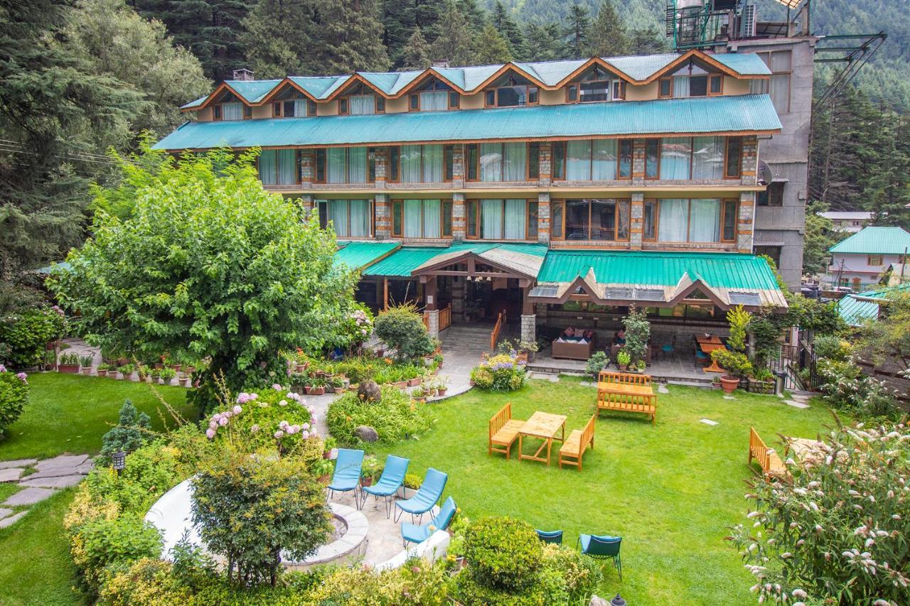 Johnson & 3* Manali (Himachal Pradesh)