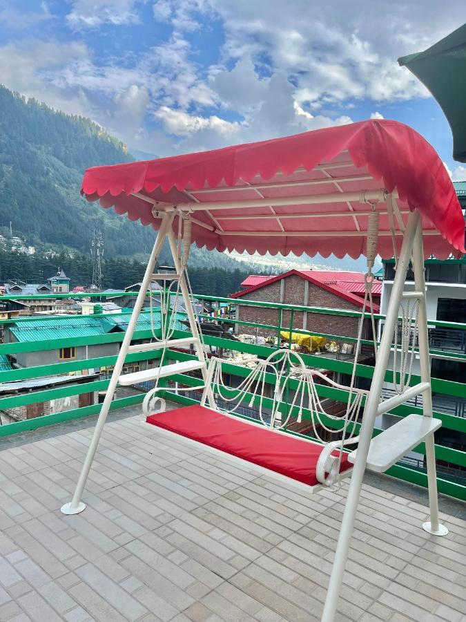 Resort Vista Hill Resort- Centrally Heated & Air Cooled Resort, *