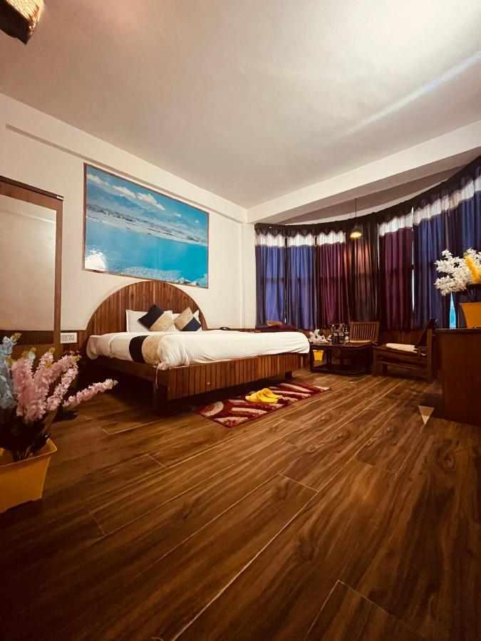 Apartment Hadimba Hill View - In Center Manali (Himachal Pradesh)