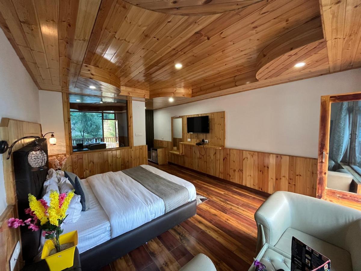 Himalayan River- Riverside 4*