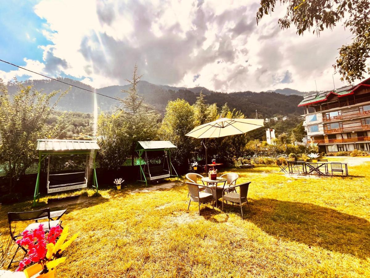 Hotel Himalayan River- Riverside 4*