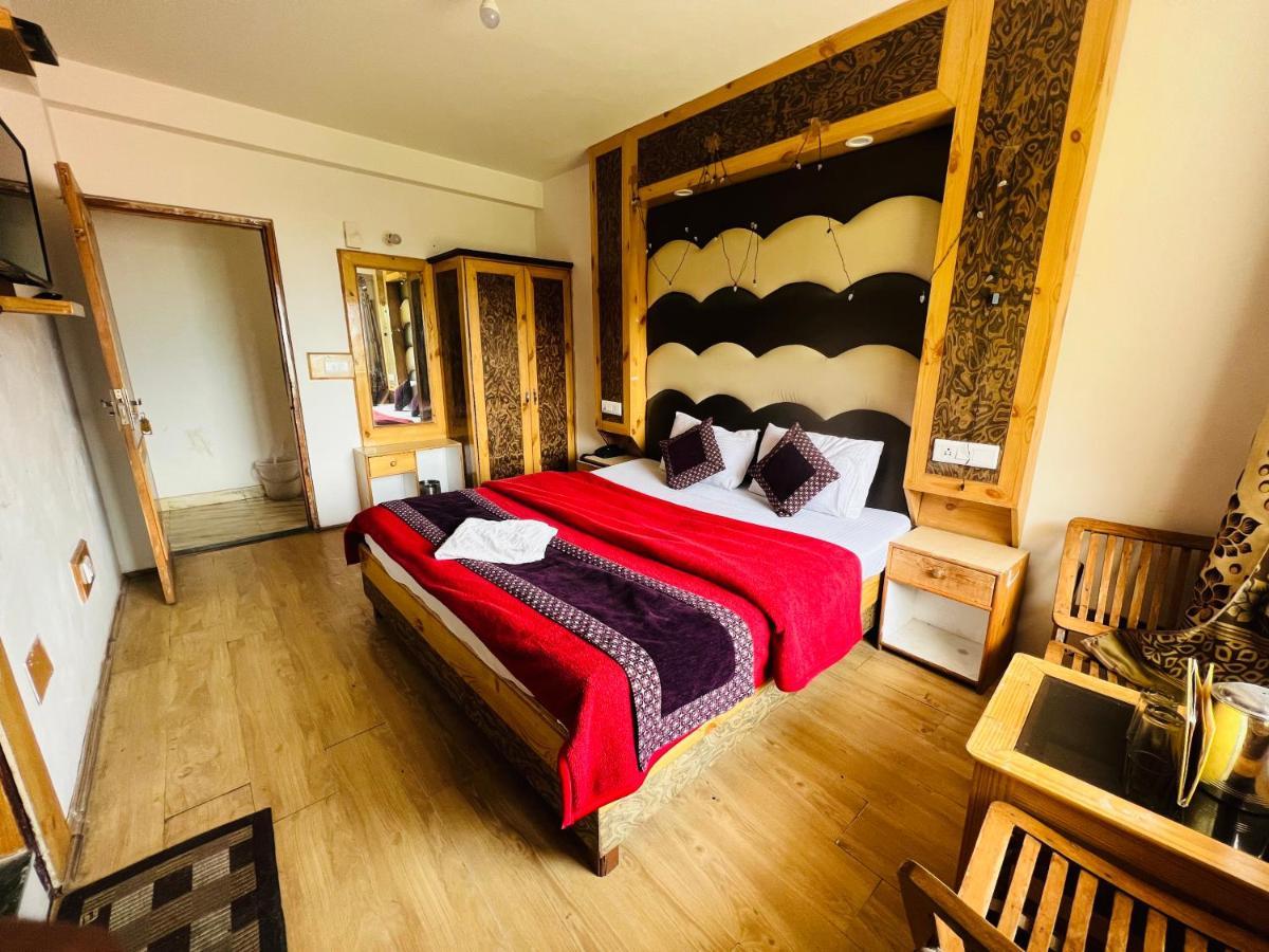 Hotel Wooib 3*