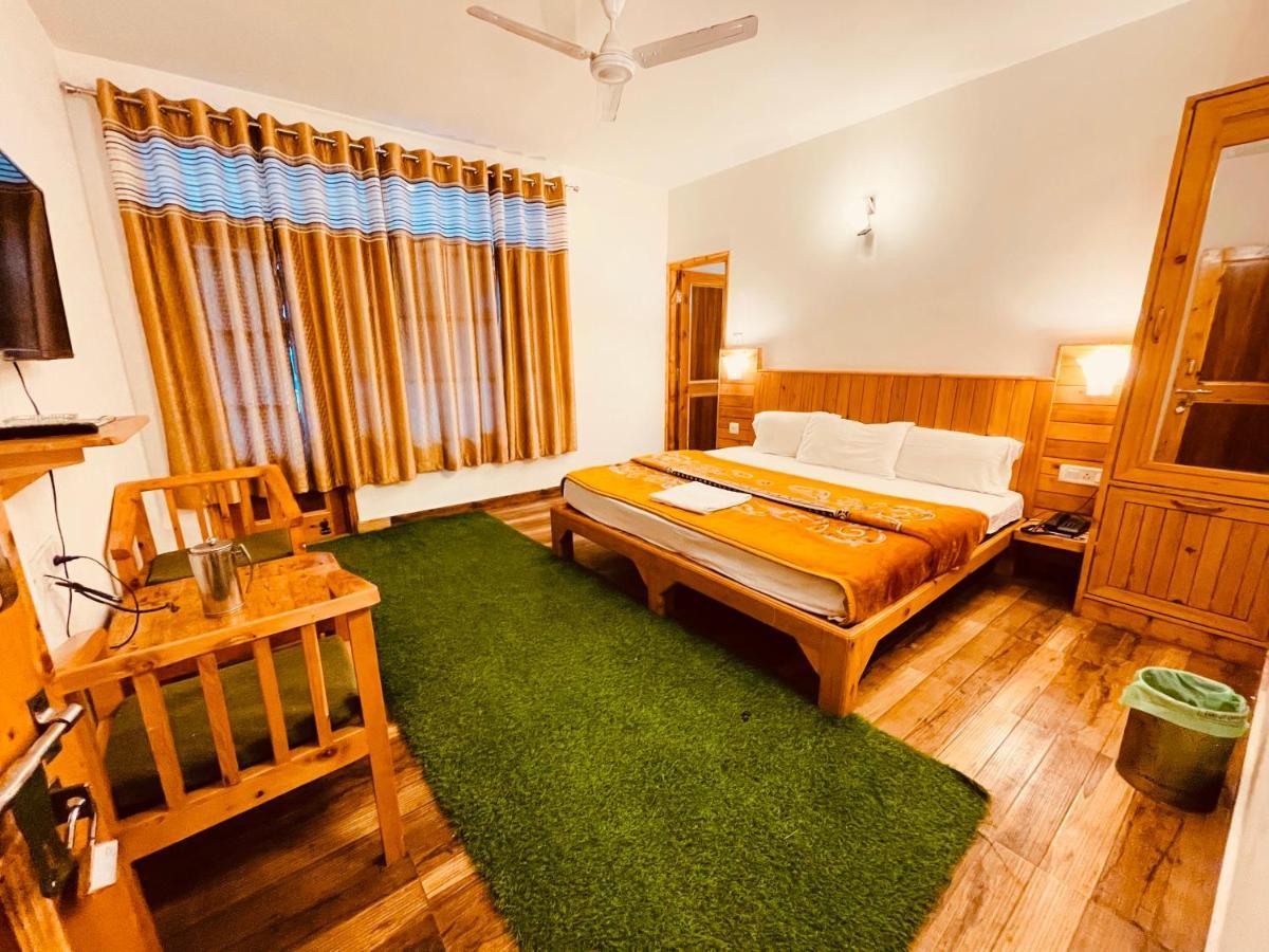 Hotel Wooib 3*