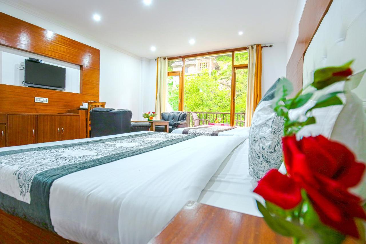 The Himalayan Alpine 4*