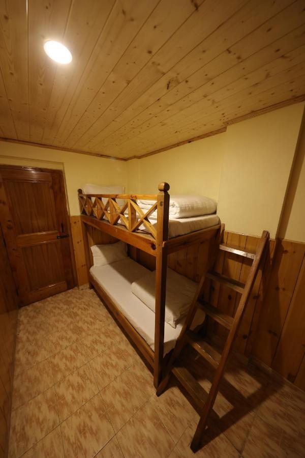 Hotel Yak Manali (Himachal Pradesh)