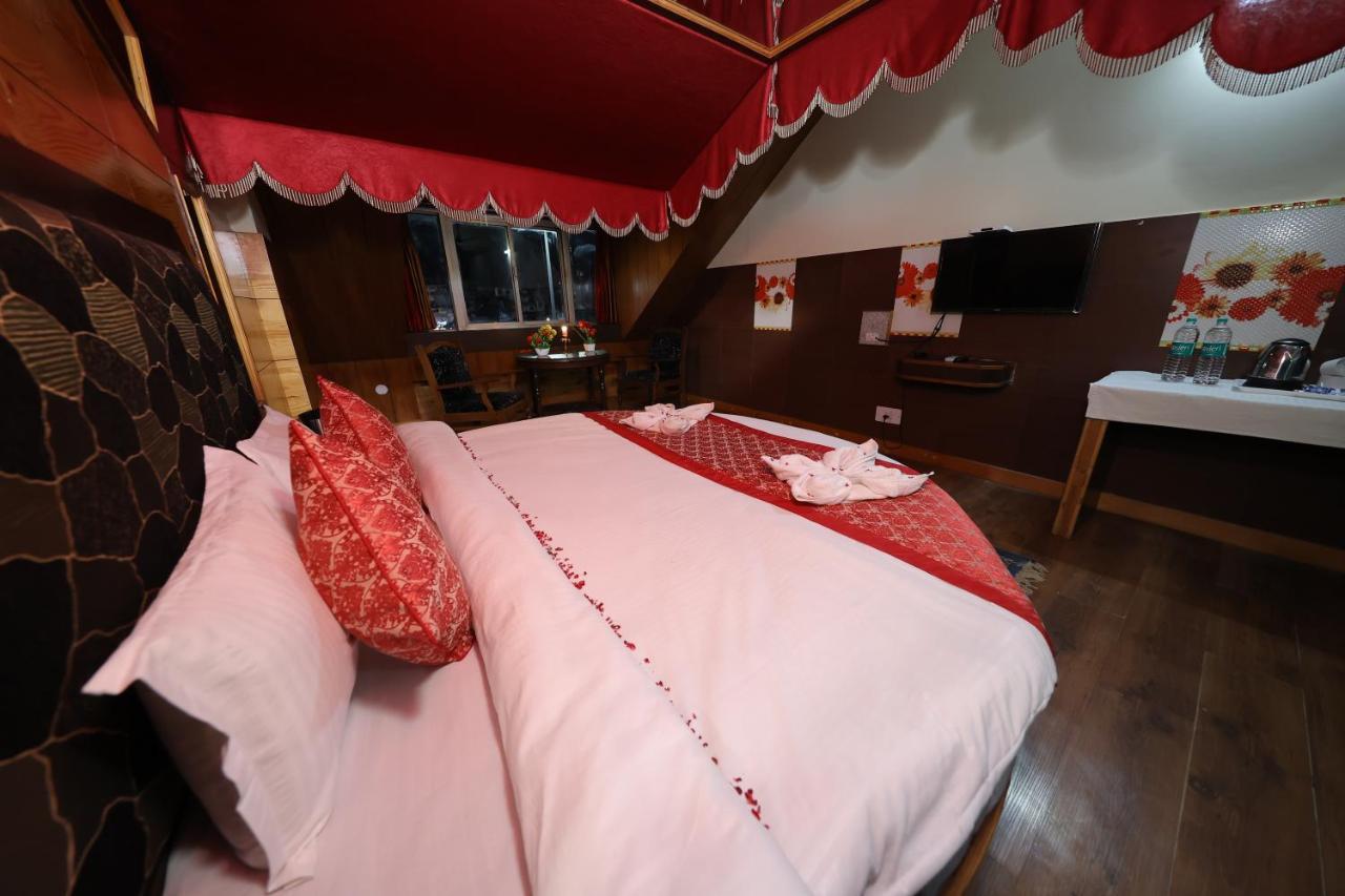 Yak Hotel 3*