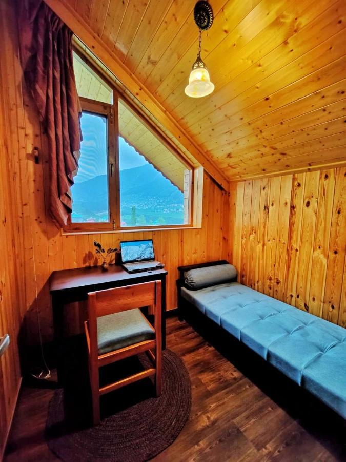 Palzey - A Boutique * Manali (Himachal Pradesh)