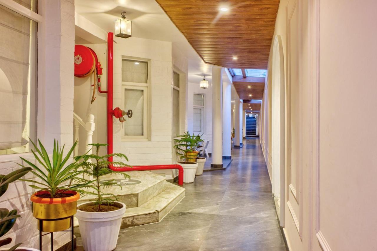 Hotel Paradise-the Whitehouse Cafe 4*