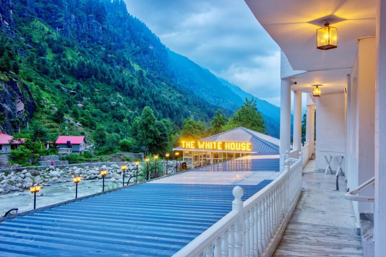 Hotel Paradise-the Whitehouse Cafe 4*