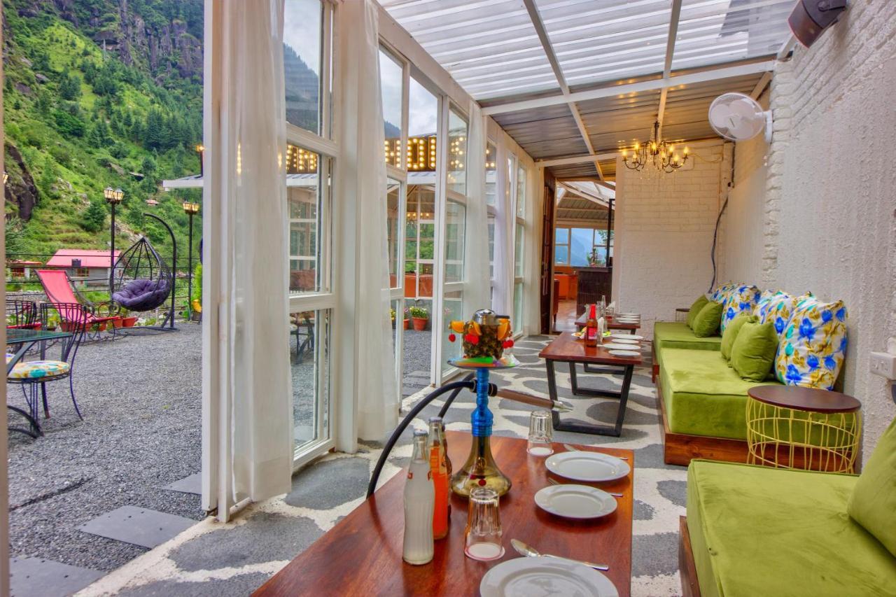 Paradise-the Whitehouse Cafe Hotel Manali (Himachal Pradesh)