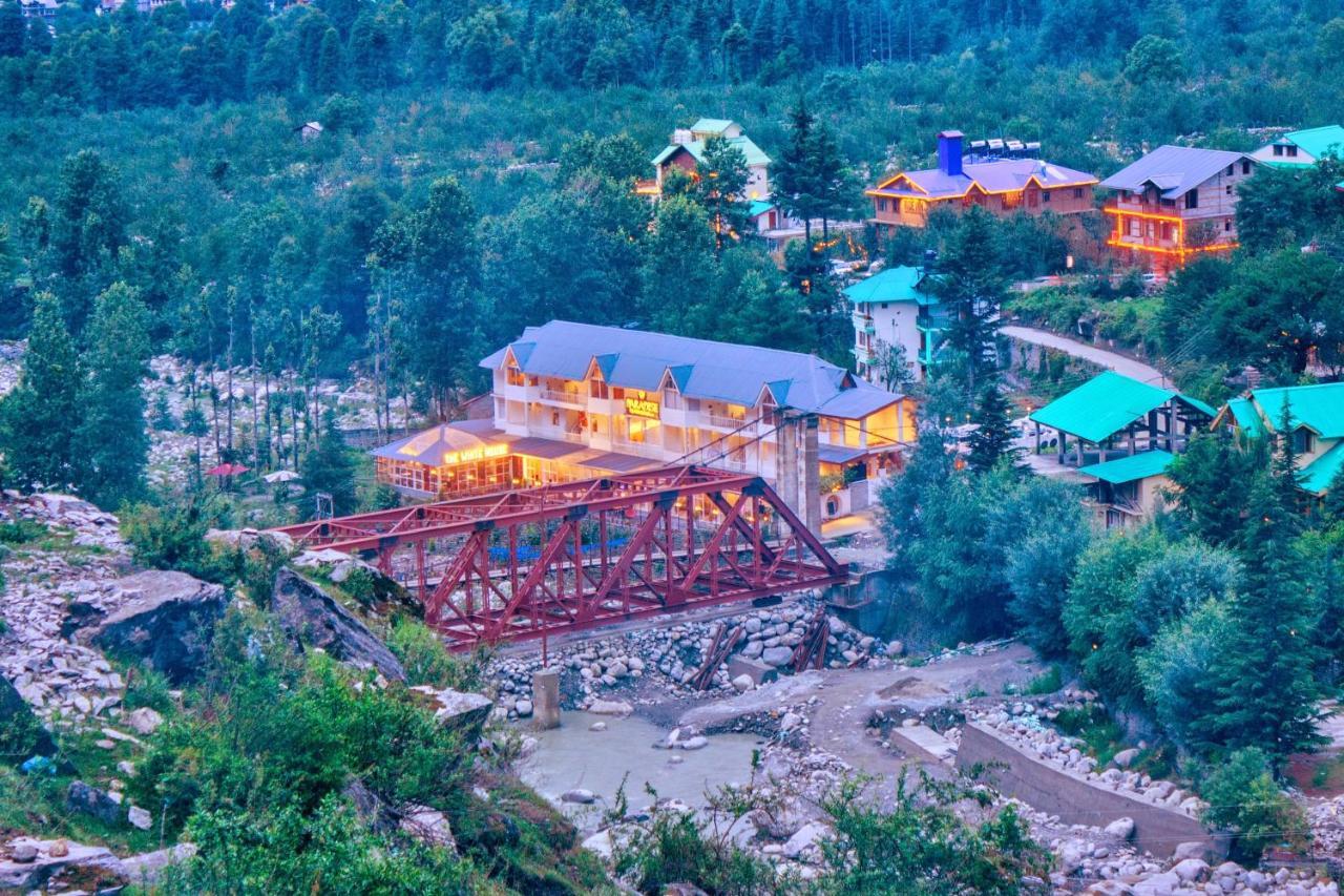 Paradise-the Whitehouse Cafe Hotel Manali (Himachal Pradesh)