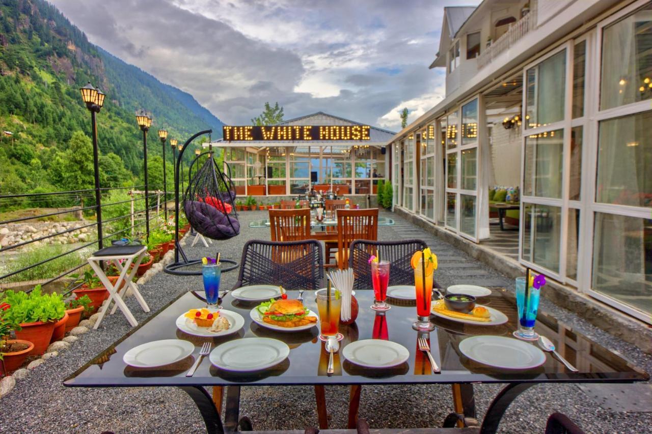 Hotel Paradise-the Whitehouse Cafe 4*