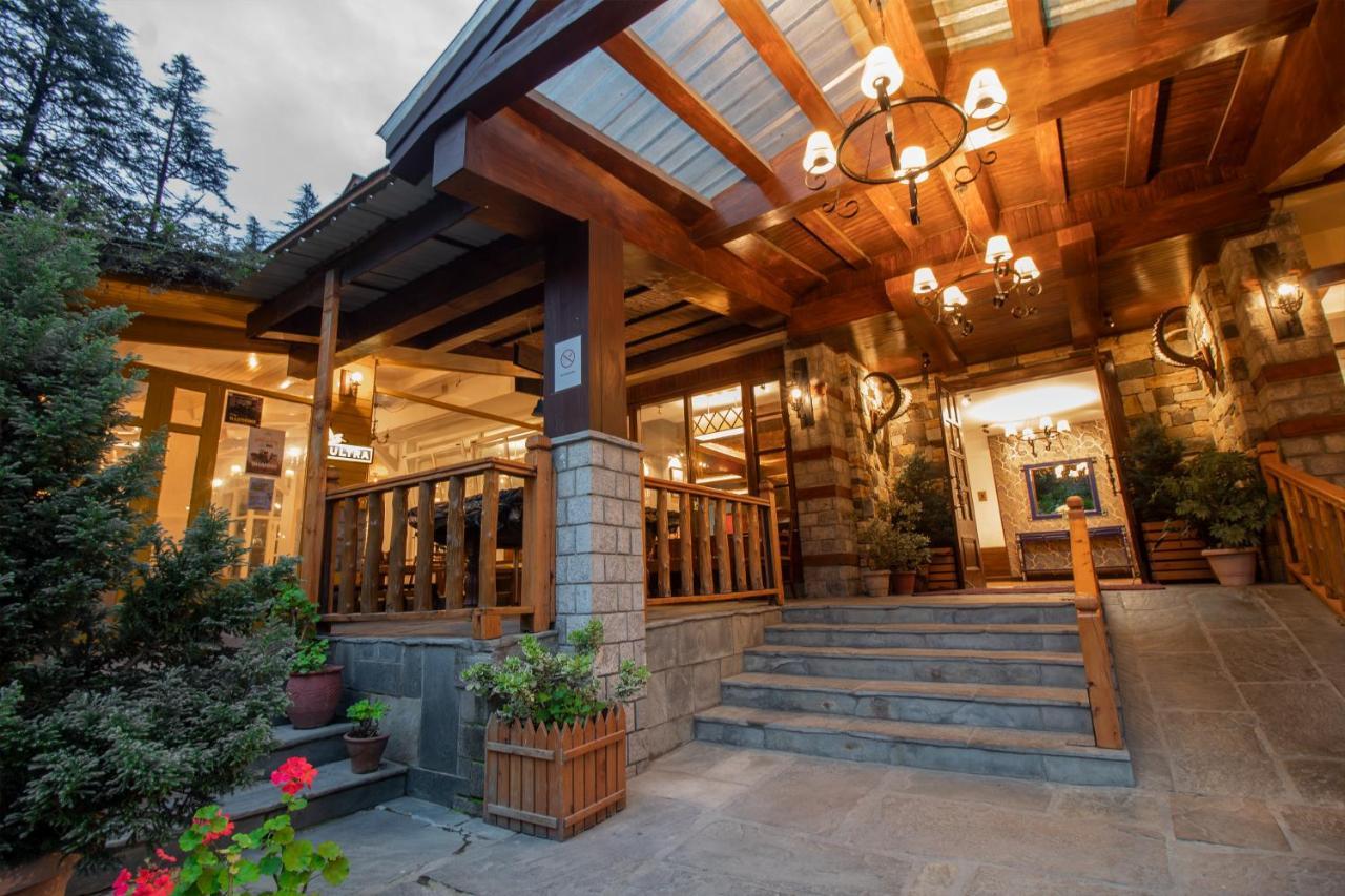 Hotel Johnson & Manali (Himachal Pradesh)
