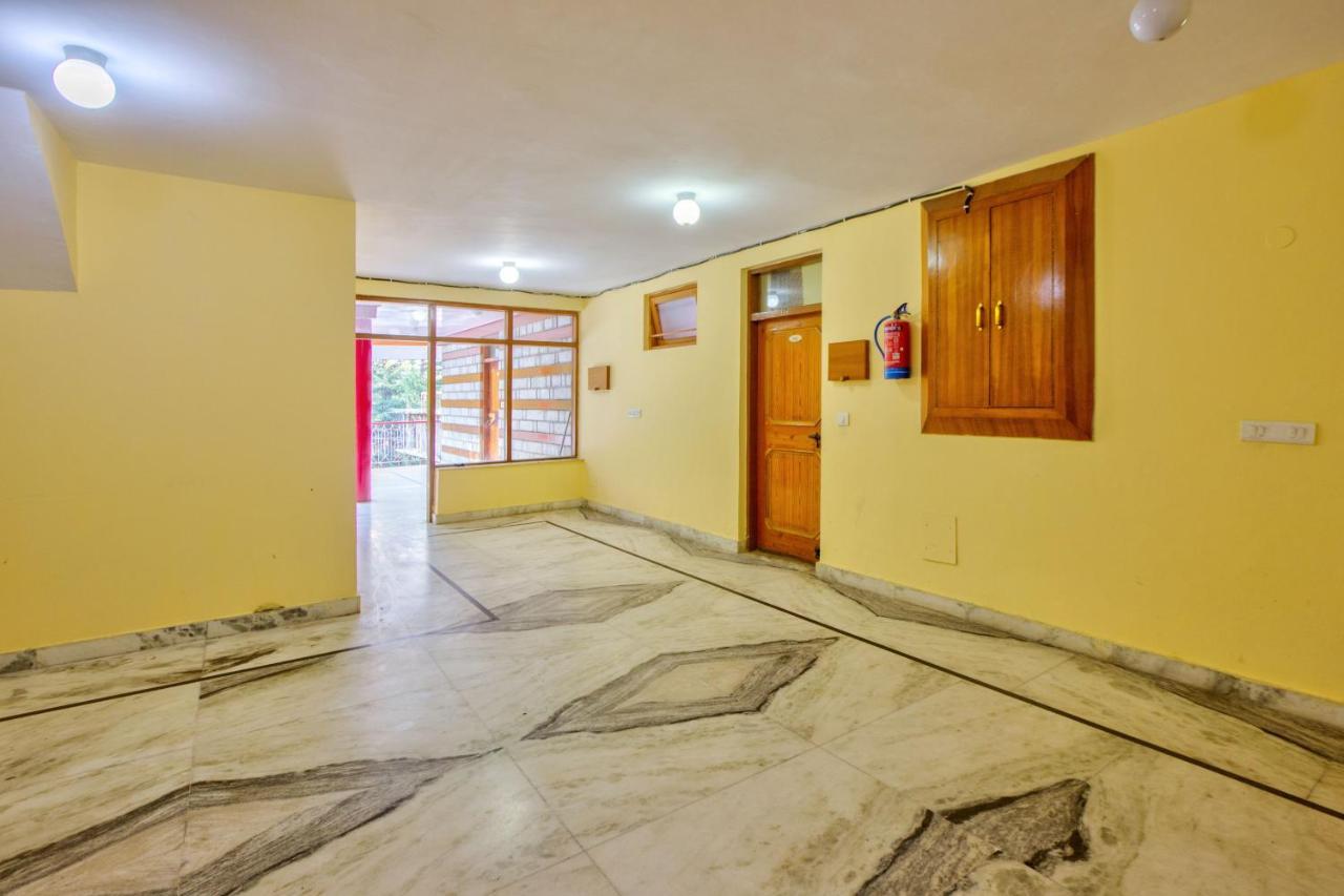 Rajhans Hotel
