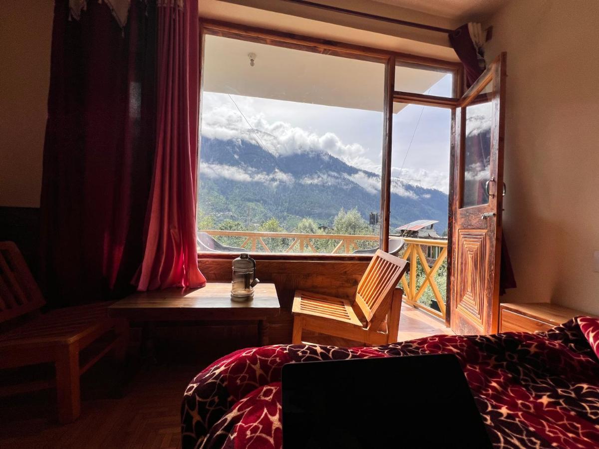 Yolo Backpackers - Hostel Manali (Himachal Pradesh)