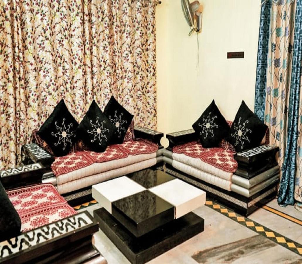 Him Taj By Stayapart Bed & Breakfast