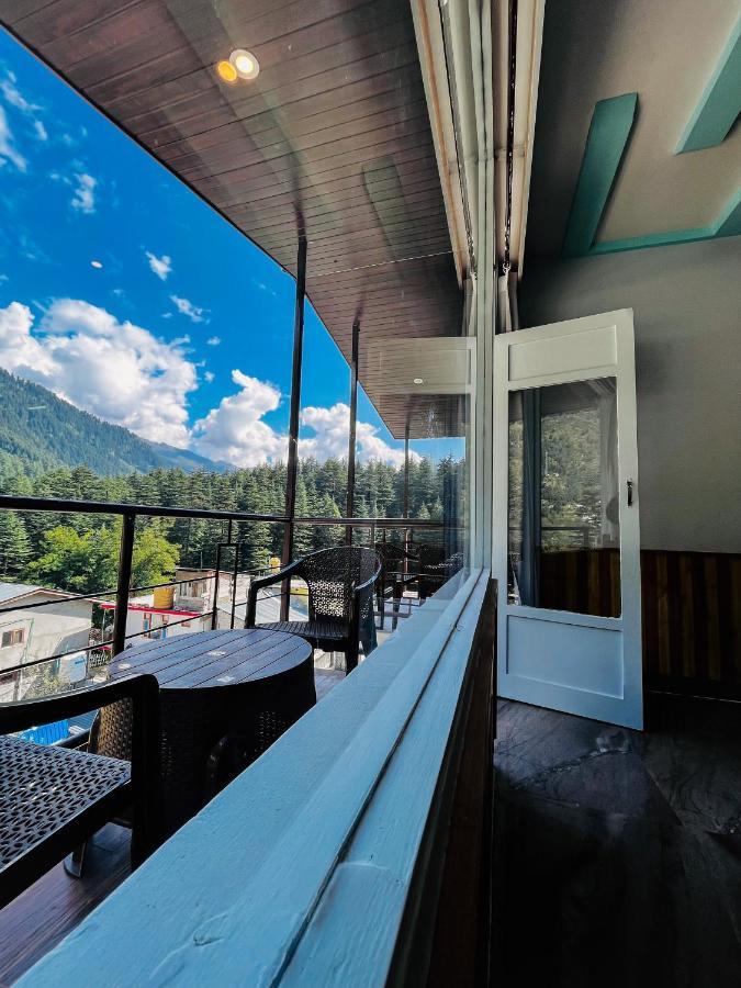 Apple Flower With Balcony And Mountain View Lodge *